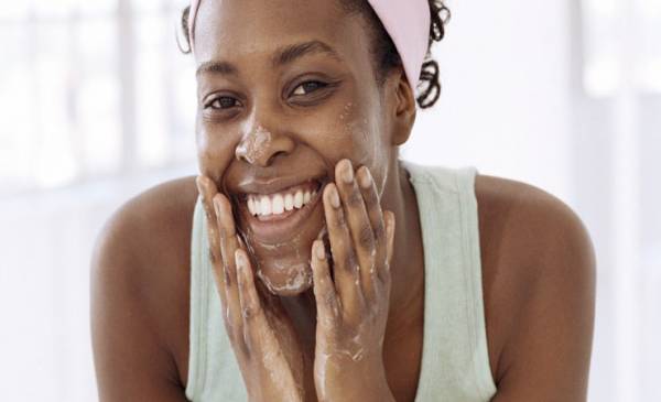 black-skin-problems-and-easy-skin-care-tips