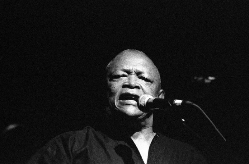 Hugh_Masekela_(1389962687)