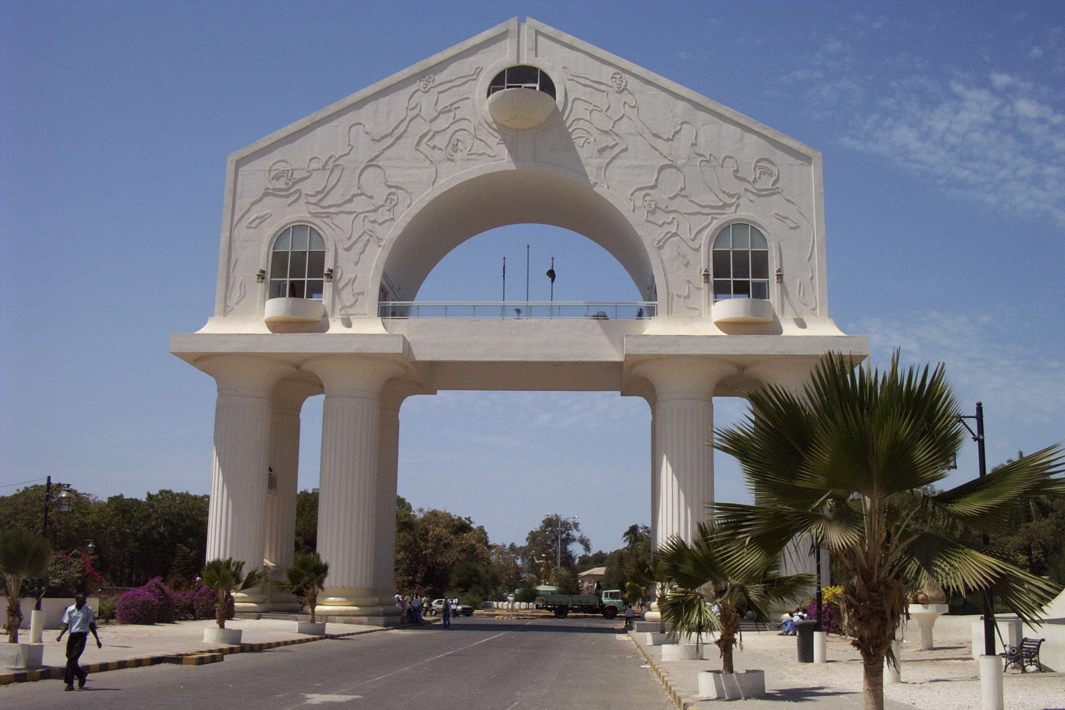 Gambia_banjul_arch22