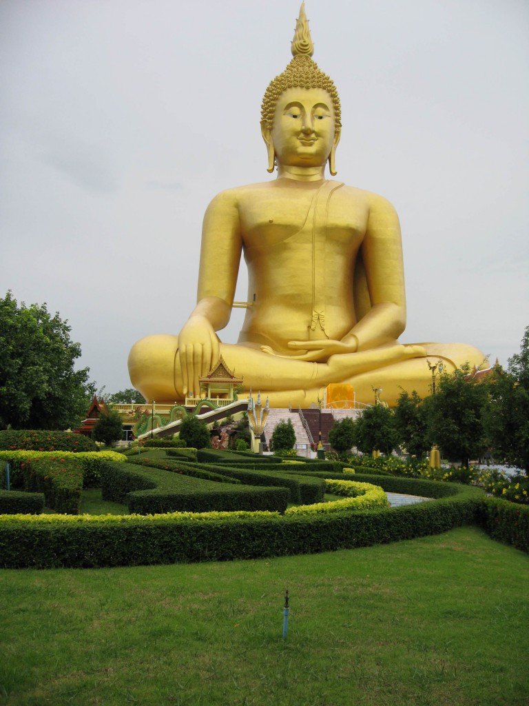 Phra_Buddha_Maha_Nawamin_Sakayamuni_Sri_Wisetchaichan