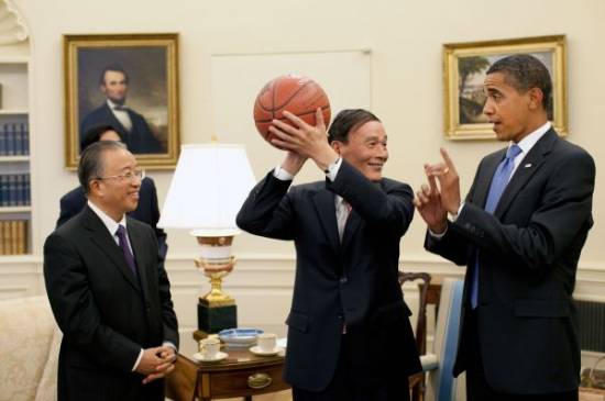 Wang_Qishan_Obama_Basketball_SED