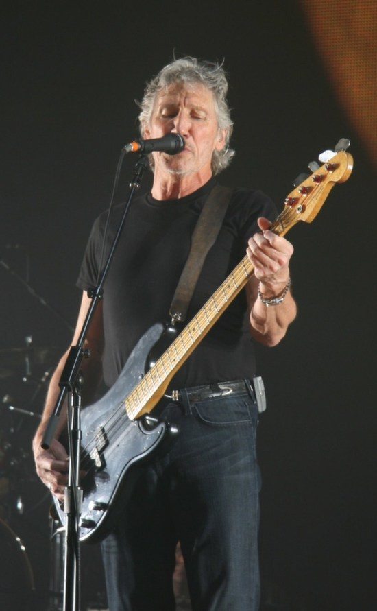 roger_waters_18_may_2008_london_o2_arena