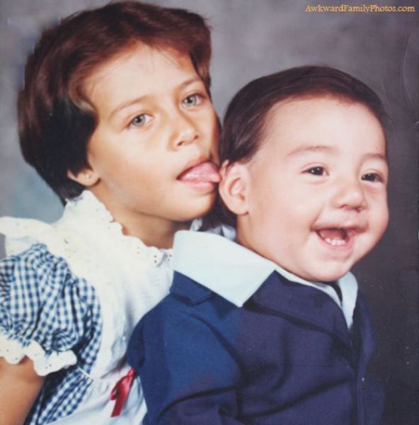 13 Family Portraits Taken At The Worst Time | Page 9 of 10